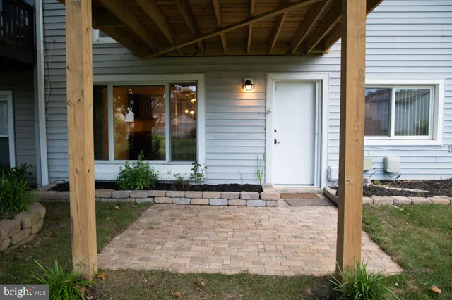 $2,500 | 1643 Fendall Court, Unit 60, Crofton, MD 21114