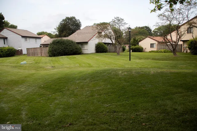 $2,500 | 1643 Fendall Court, Unit 60, Crofton, MD 21114