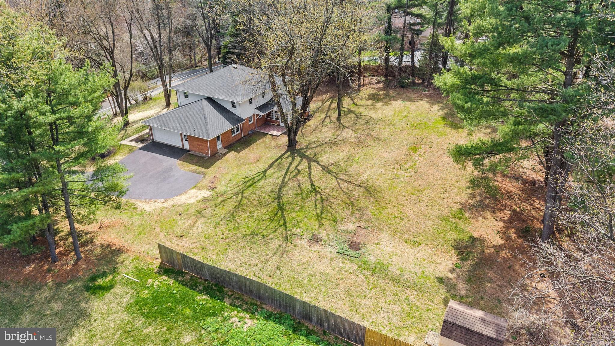 988 Sharpless Road Hockessin, DE 19707 - Photo 3 of 57