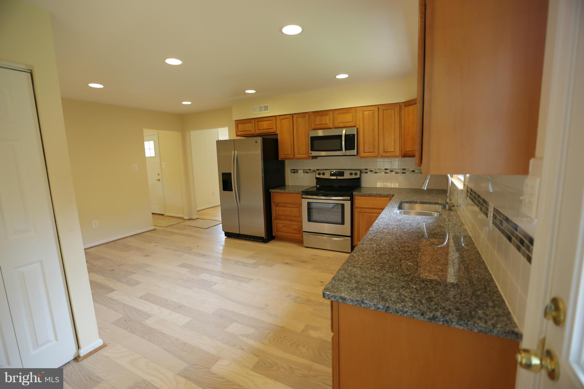 11332 Rambling Road Gaithersburg, MD 20879 - Photo 3 of 22 Kitchen
