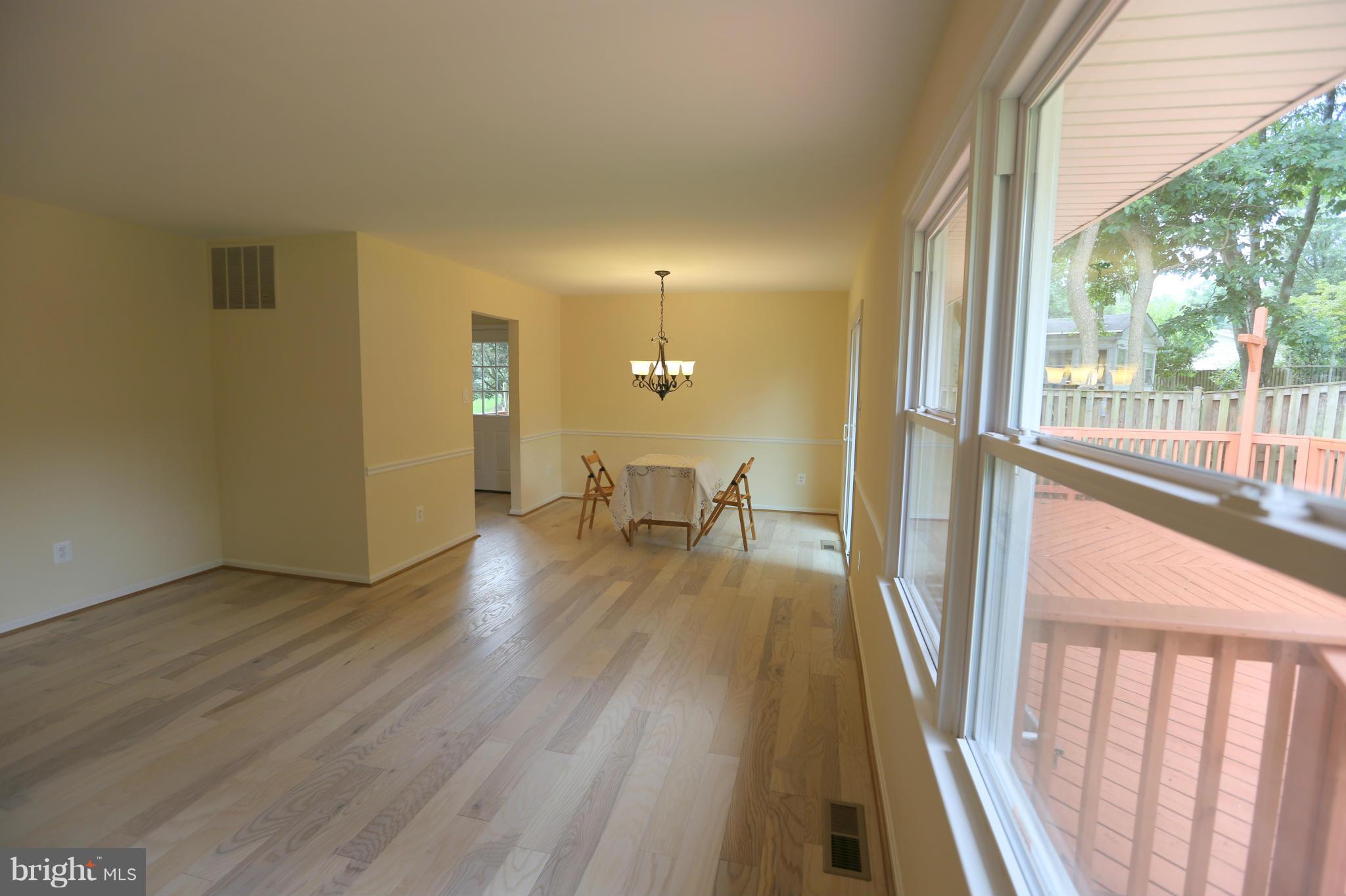11332 Rambling Road Gaithersburg, MD 20879 - Photo 7 of 22 Dining Room