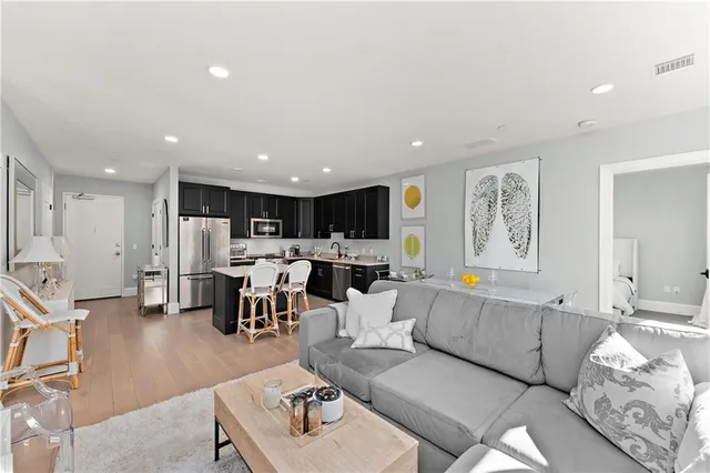 $564,000 | 350 Oliver Avenue, Unit 1005, Pittsburgh, PA 15222