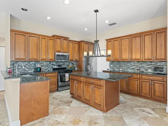 $4,800 | 9310 Rockport Place, Tampa, FL 33626