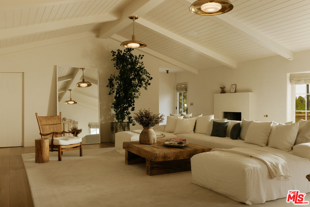 6509 Wandermere Road Malibu, CA 90265 - Photo 17 of 40