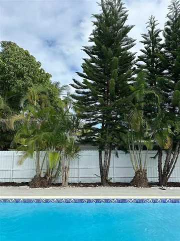 $840,000 | 15411 Northeast 10th Avenue, North Miami Beach, FL 33162