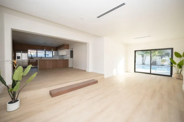 $840,000 | 15411 Northeast 10th Avenue, North Miami Beach, FL 33162