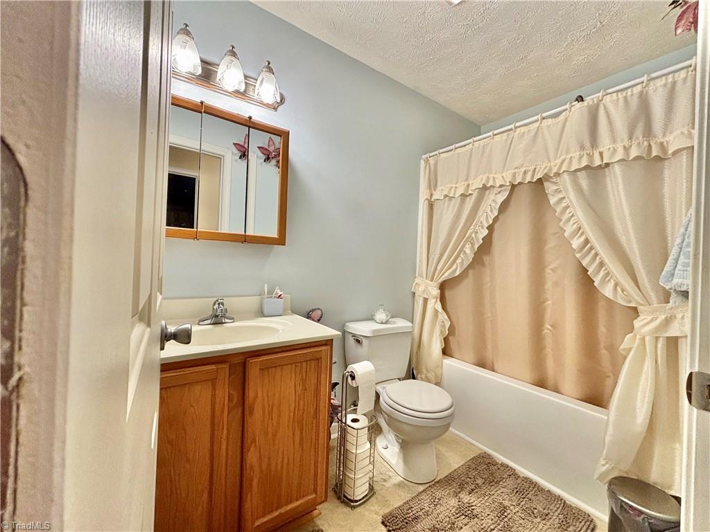 155 Page Farm Road Mount Airy, NC 27030 - Photo 22 of 45 2nd Bath