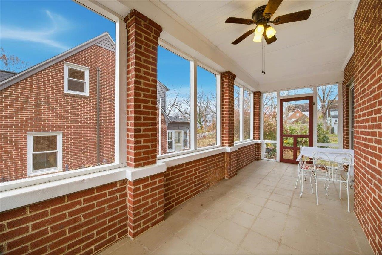 645 Maple Avenue Waynesboro, VA 22980 - Photo 44 of 63 a living room with furniture and a large window