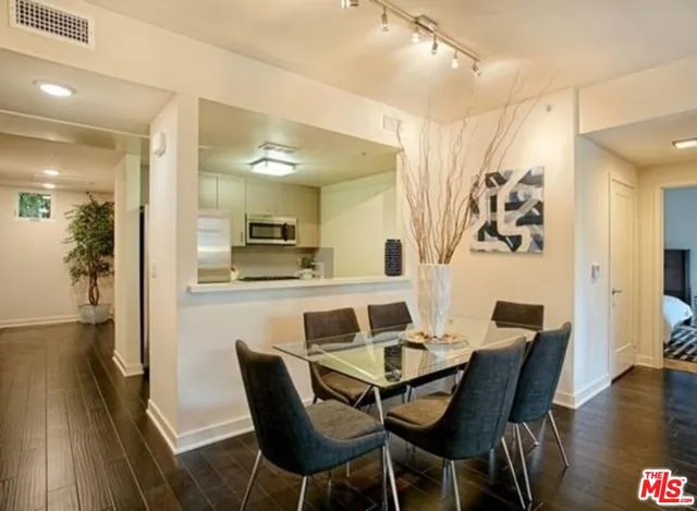 $710,000 | 436 South Virgil Avenue, Unit 503, Los Angeles, CA 90020