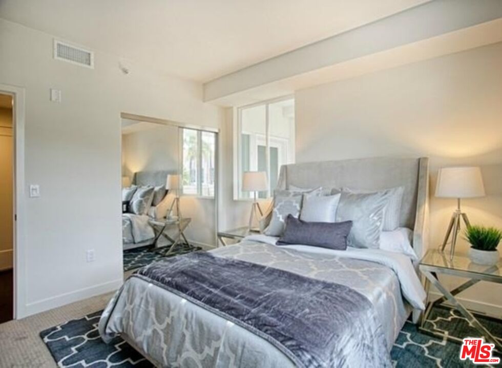 436 South Virgil Avenue, Unit 503 Los Angeles, CA 90020 - Photo 8 of 11