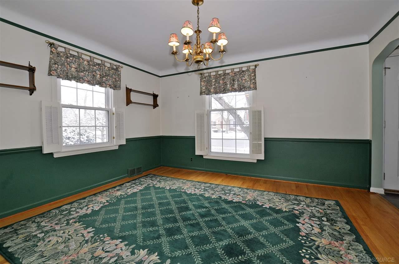 1565 Fairholme Road Grosse Pointe Woods, MI 48236 - Photo 11 of 25