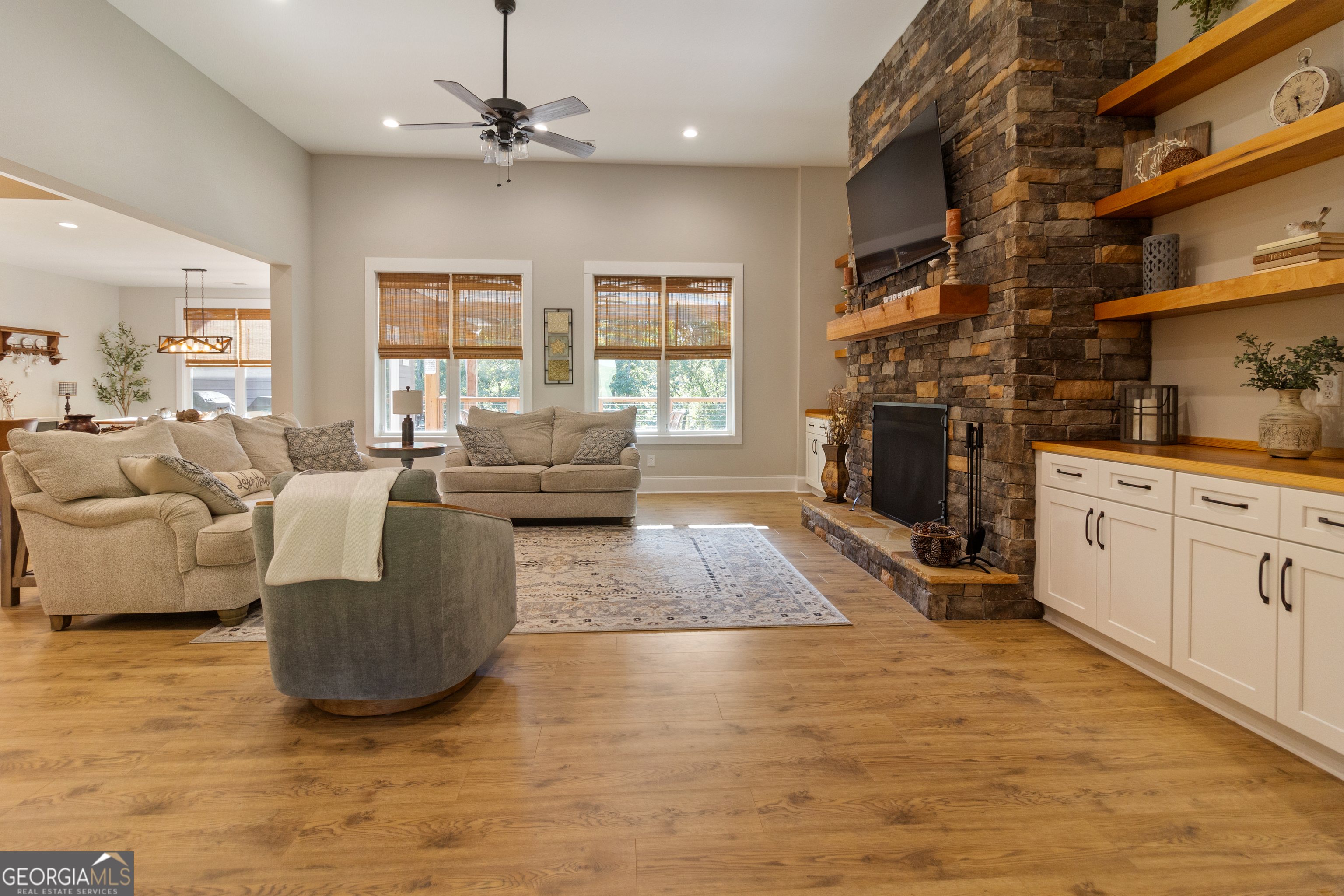 250 Ridge Pointe Drive Covington, GA 30016 - Photo 3 of 58