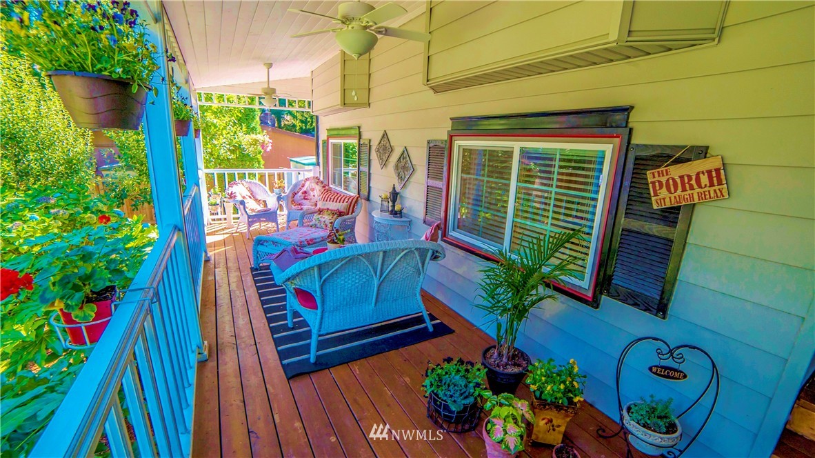 18305 Southeast 147th Place Renton, WA 98059 - Photo 5 of 25 Gallery Image 5