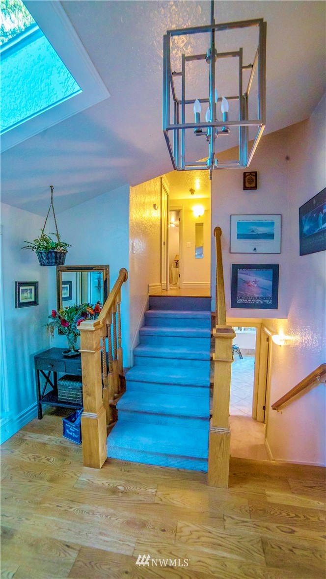 18305 Southeast 147th Place Renton, WA 98059 - Photo 7 of 25 Gallery Image 7
