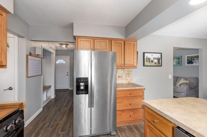 7337 Harmon Lane Jenison, MI 49428 - Photo 14 of 38 kitchen 3