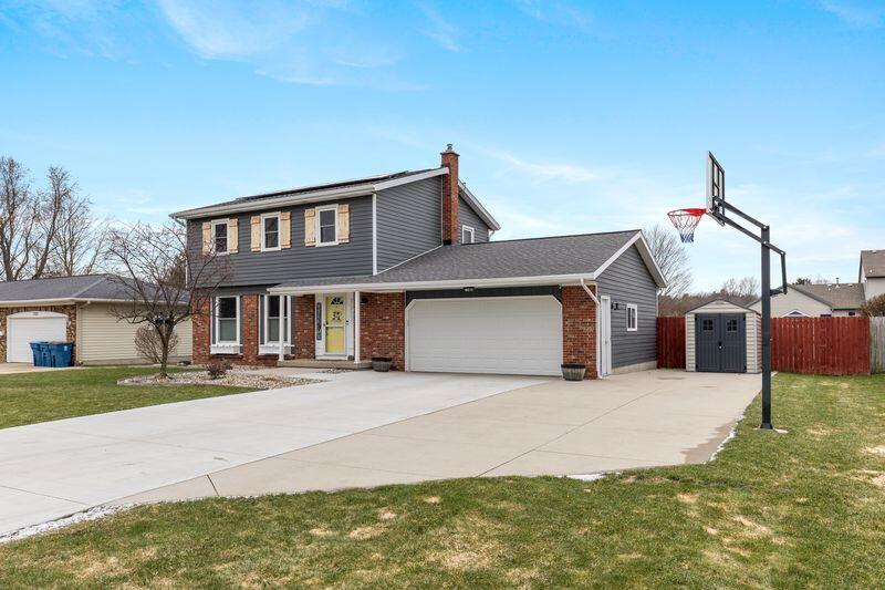 7337 Harmon Lane Jenison, MI 49428 - Photo 2 of 38 Front side