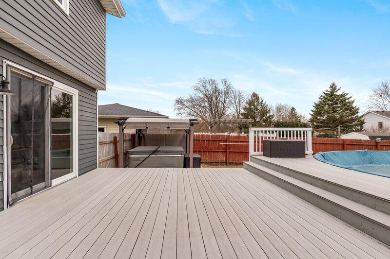 7337 Harmon Lane Jenison, MI 49428 - Photo 25 of 38 deck
