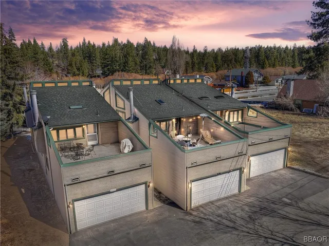 a view of outdoor space