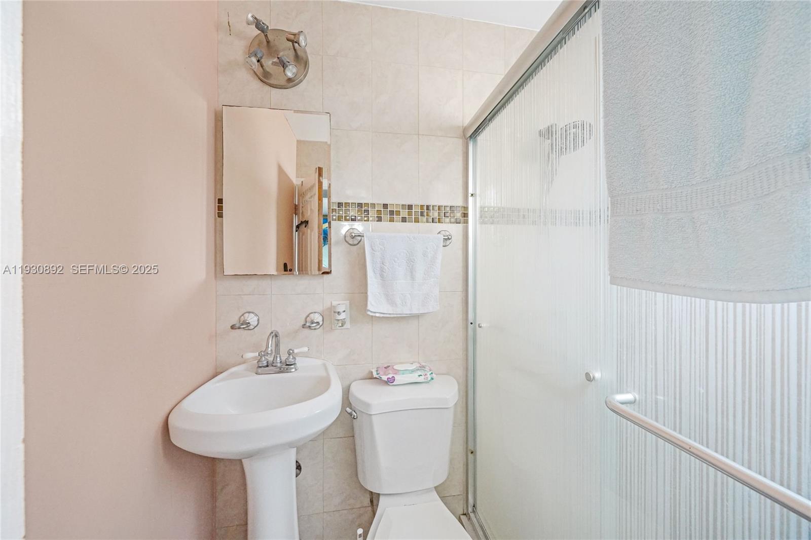 618 West 32nd Street Hialeah, FL 33012 - Photo 30 of 41