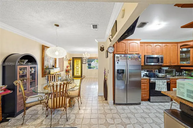 $625,000 | 618 West 32nd Street, Hialeah, FL 33012