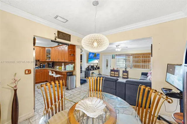 $625,000 | 618 West 32nd Street, Hialeah, FL 33012