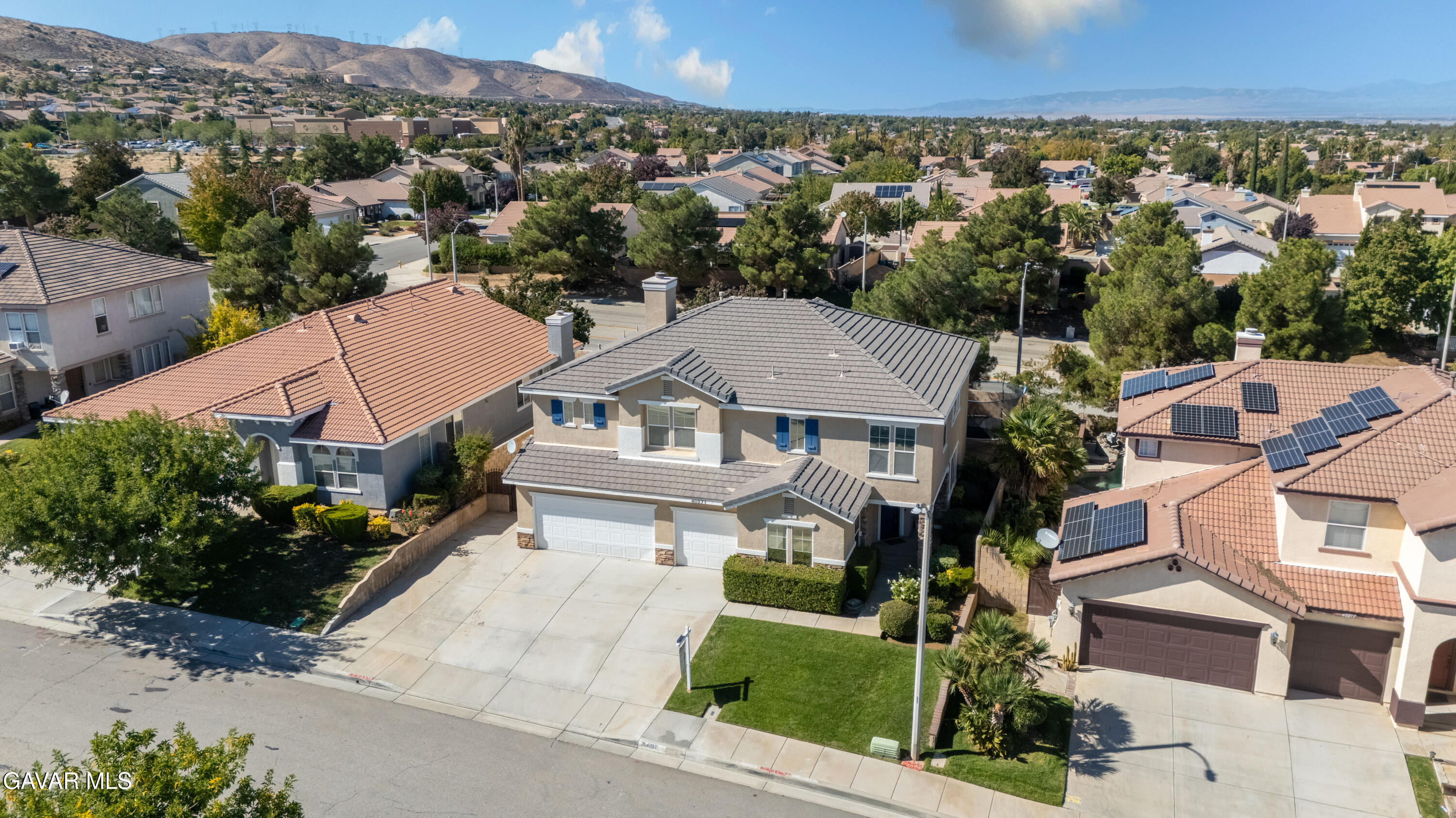 40271 Preston Road Palmdale, CA 93551 - Photo 35 of 38 an aerial view of a house