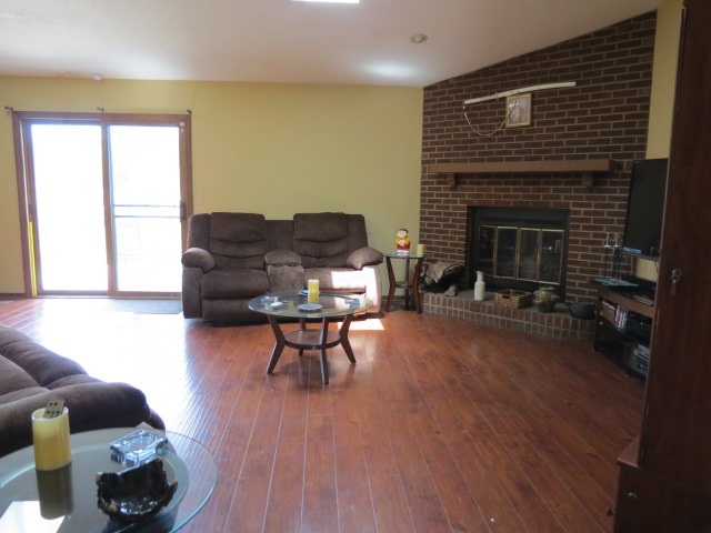 3708 West Moore Road Muncie, IN 47304 - Photo 4 of 17 Gallery Image 4