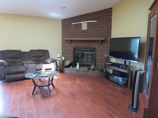 3708 West Moore Road Muncie, IN 47304 - Photo 5 of 17 Gallery Image 5