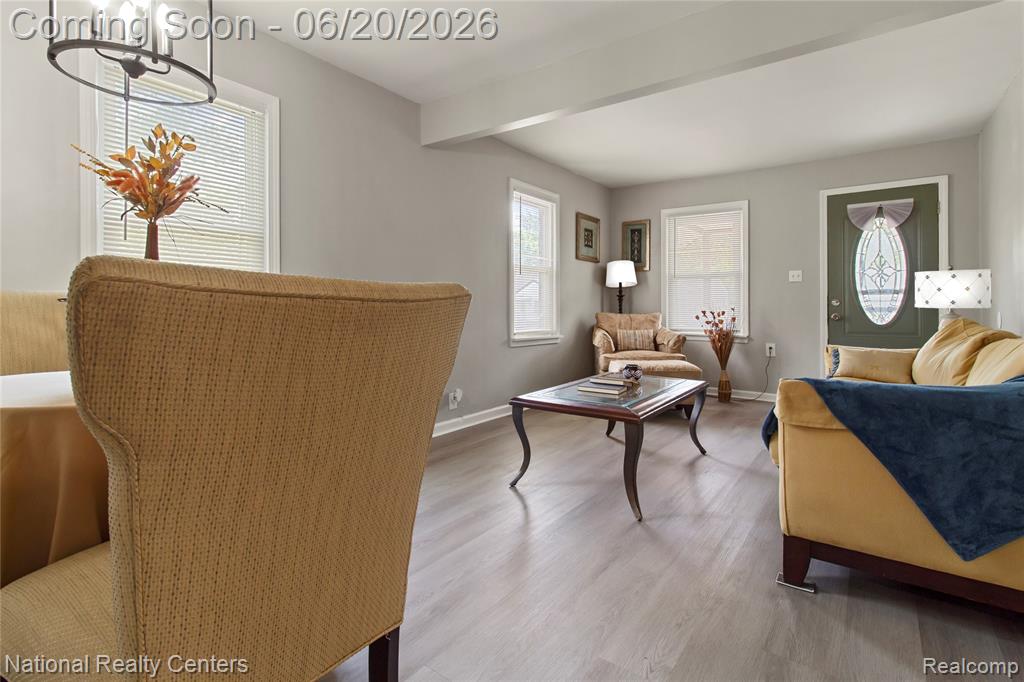 26862 Yale Street Inkster, MI 48141 - Photo 9 of 28