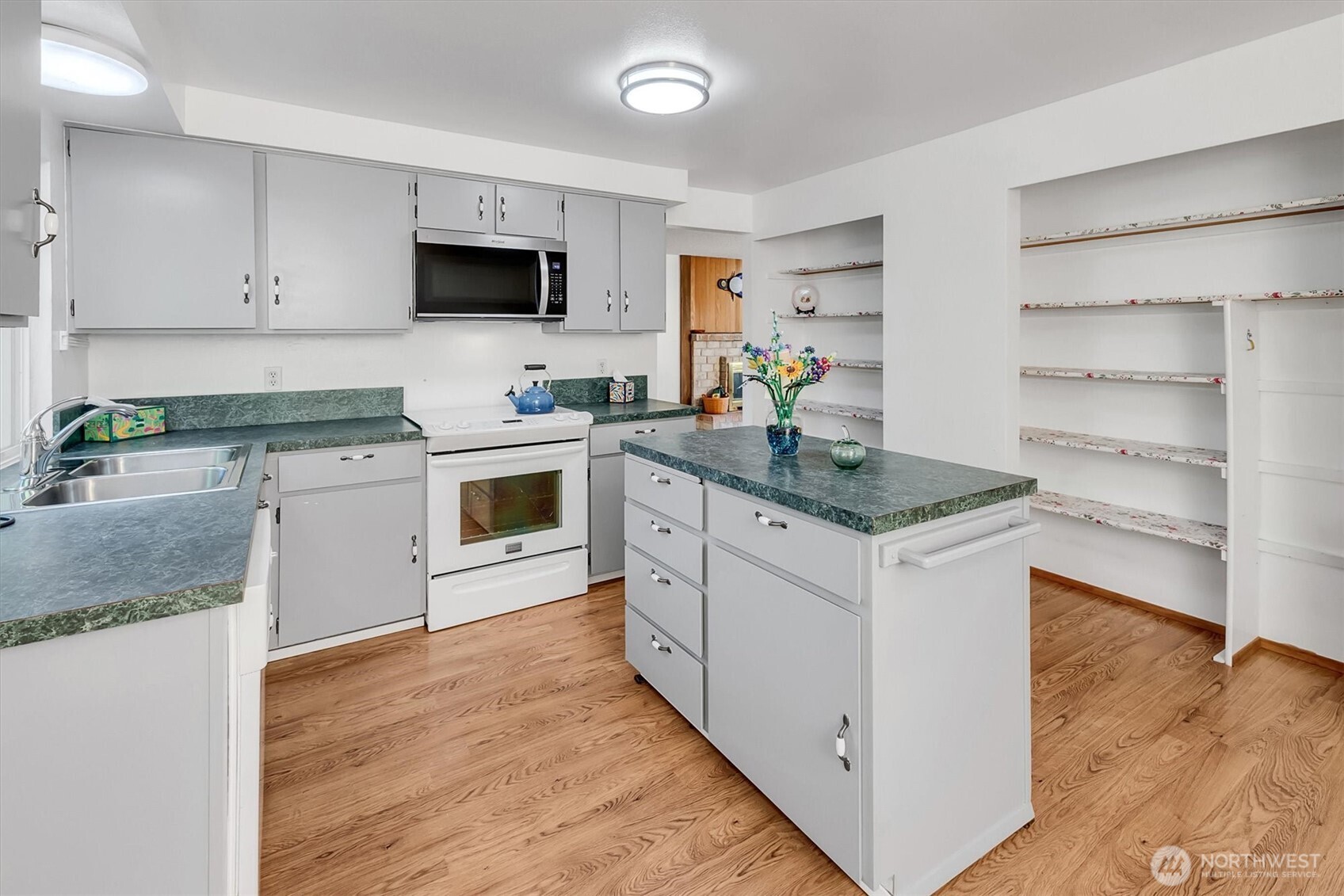 17618 161st Avenue Southeast Renton, WA 98058 - Photo 13 of 35 Gallery Image 13