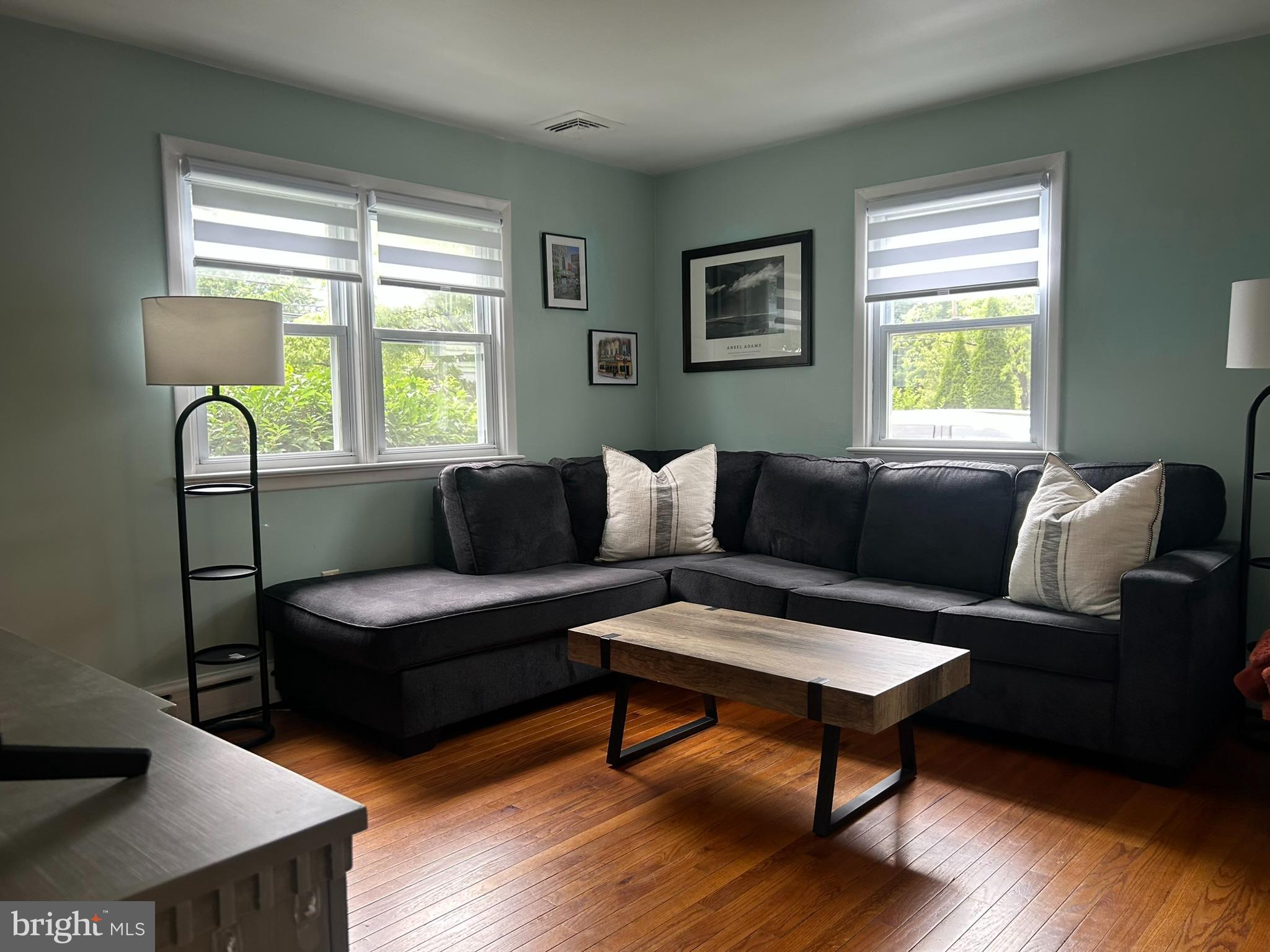 138 East 7 Stars Road Phoenixville, PA 19460 - Photo 8 of 42 Living Room