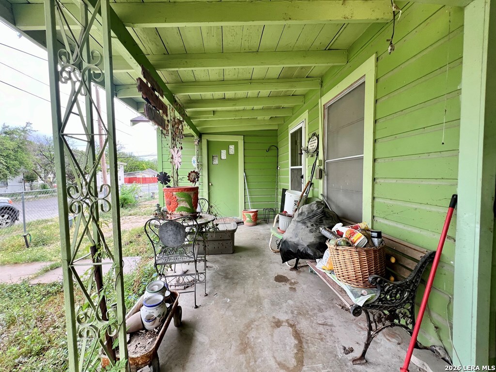 503 West Morin Street Del Rio, TX 78840 - Photo 6 of 19