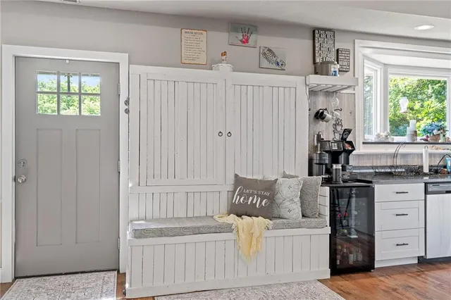 $389,950 | 4815 Cheyenne Lane, McLouth, KS 66054