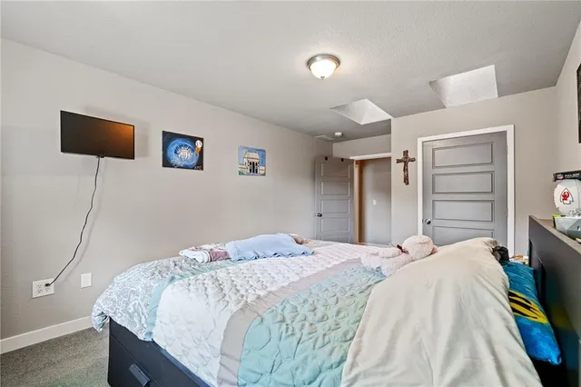 $389,950 | 4815 Cheyenne Lane, McLouth, KS 66054