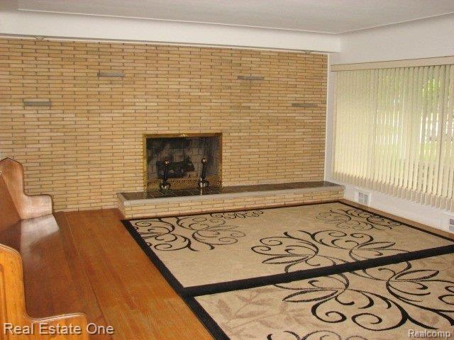 3 Living Room