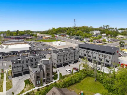 $869,316 | 2000 South Hamilton Road, Unit 15, Nashville, TN 37218