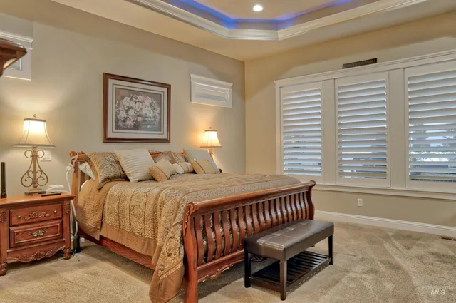 $999,999 | 11365 West Collina Vista Drive, Star, ID 83669