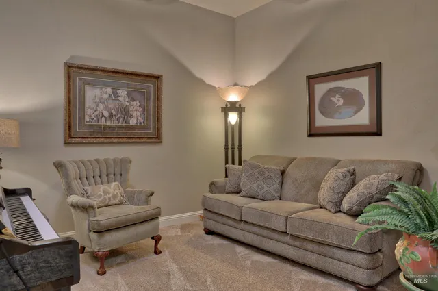 $999,999 | 11365 West Collina Vista Drive, Star, ID 83669