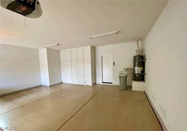 $3,500 | 43 Braelinn Drive, Henderson, NV 89052