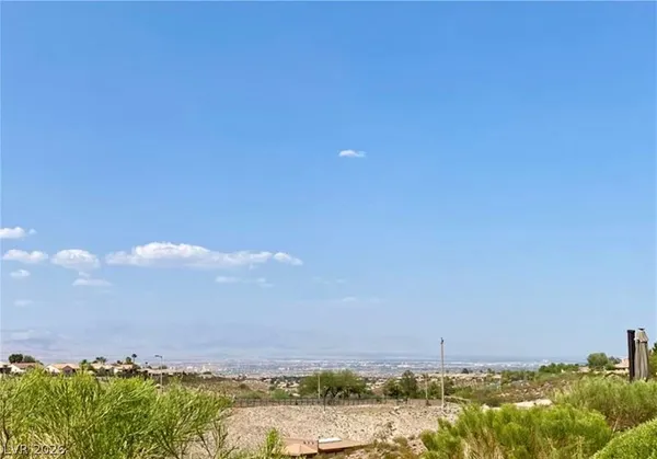 $3,500 | 43 Braelinn Drive, Henderson, NV 89052