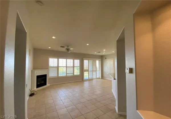 $3,500 | 43 Braelinn Drive, Henderson, NV 89052