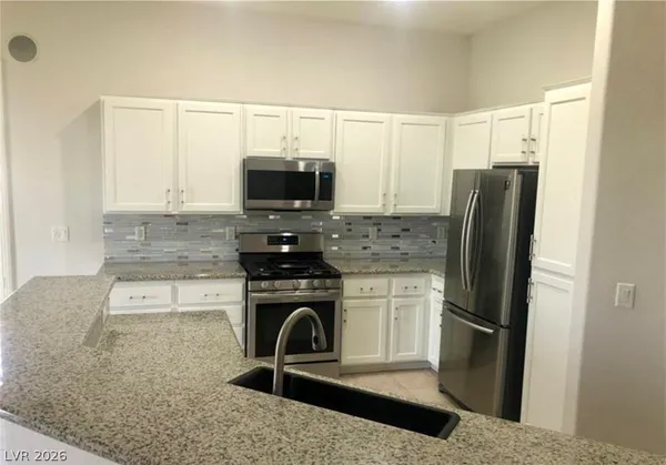 $3,500 | 43 Braelinn Drive, Henderson, NV 89052