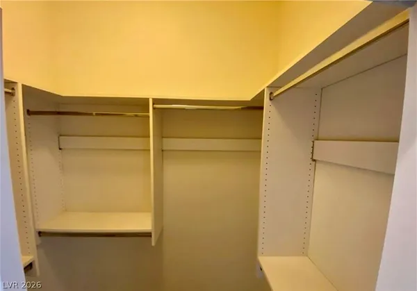 $3,500 | 43 Braelinn Drive, Henderson, NV 89052