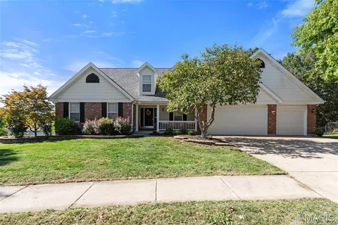 $535,000 | 120 Glenallen Drive, St. Peters, MO 63376