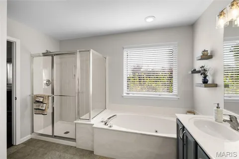 $535,000 | 120 Glenallen Drive, St. Peters, MO 63376