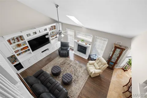 $535,000 | 120 Glenallen Drive, St. Peters, MO 63376