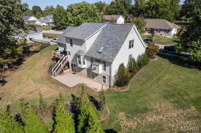 $535,000 | 120 Glenallen Drive, St. Peters, MO 63376