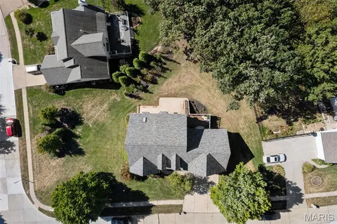 $535,000 | 120 Glenallen Drive, St. Peters, MO 63376