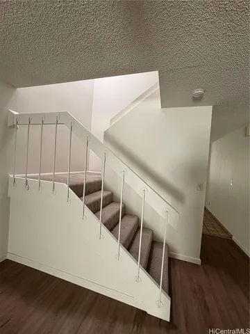 $3,400 | 521 Pepeekeo Street, Unit 3, Honolulu, HI 96825