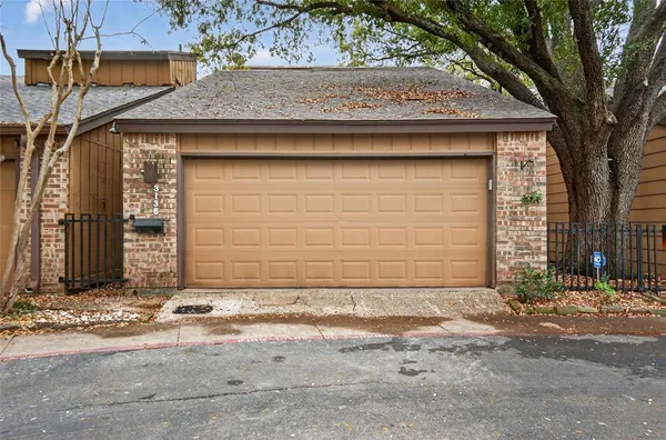 $335,000 | 3136 Pin Oak Court, Farmers Branch, TX 75234